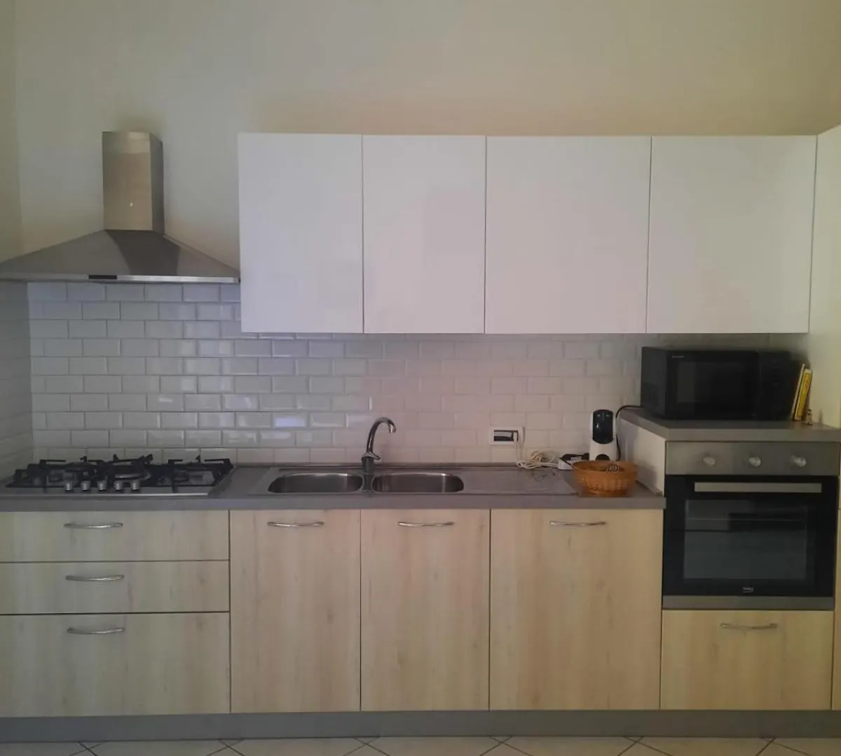 Ampio Appartamento In Centro Naples