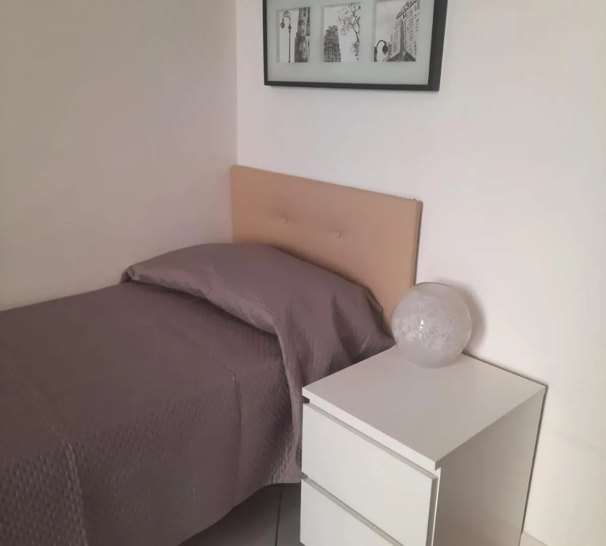 Apartment Ampio Appartamento In Centro Naples Italy