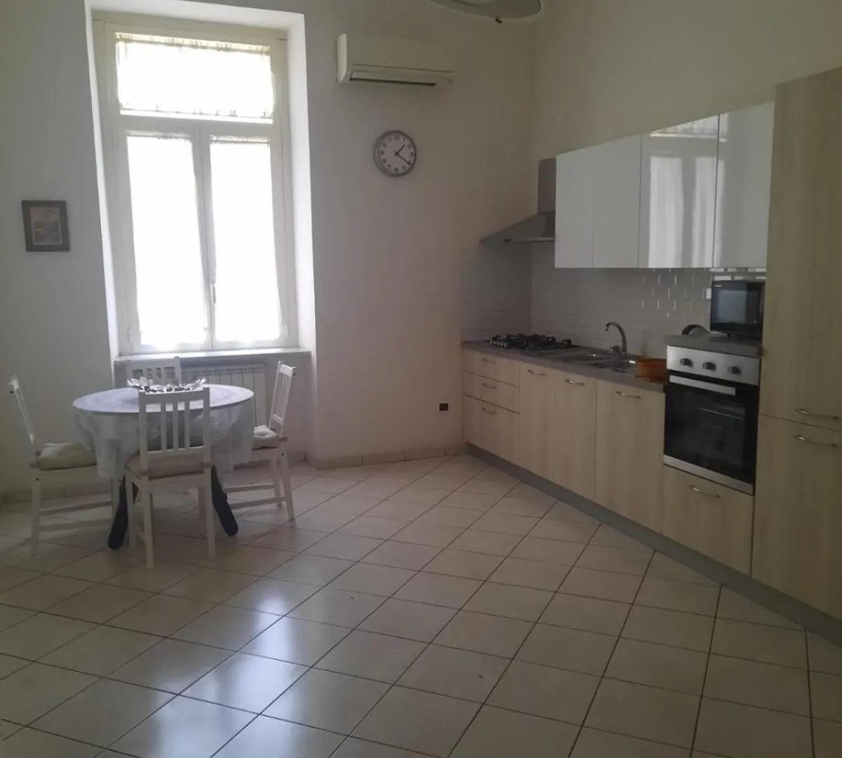 Ampio Appartamento In Centro location