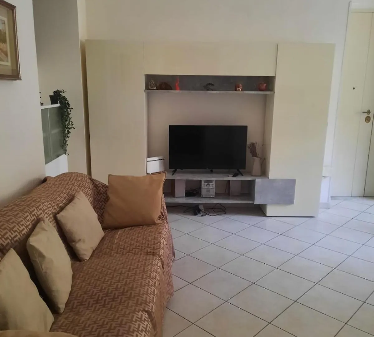 Apartment Ampio Appartamento In Centro Naples