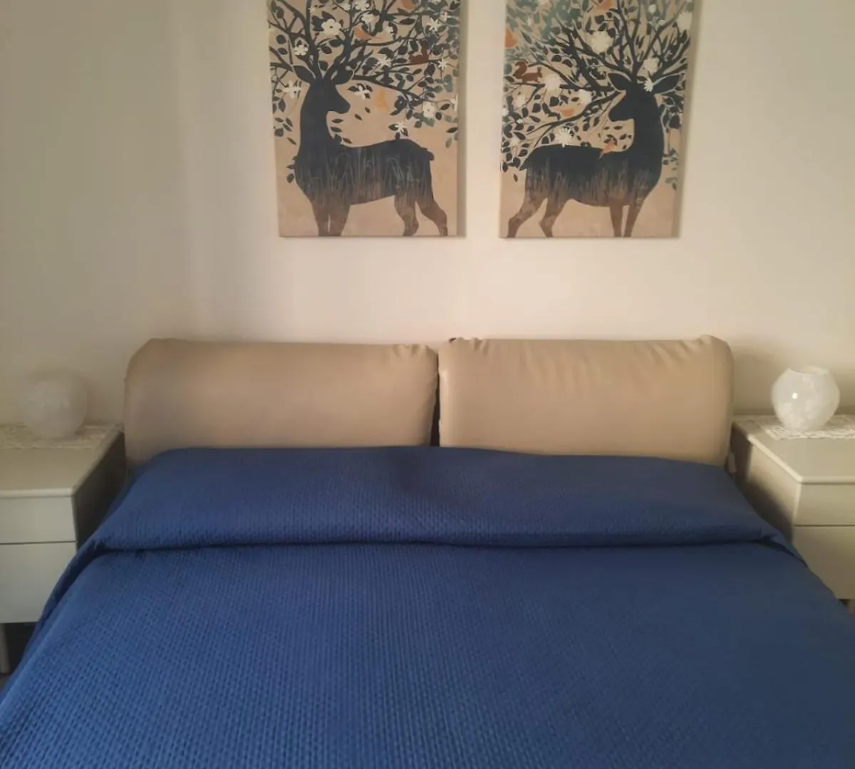 Apartment Ampio Appartamento In Centro Naples Italy