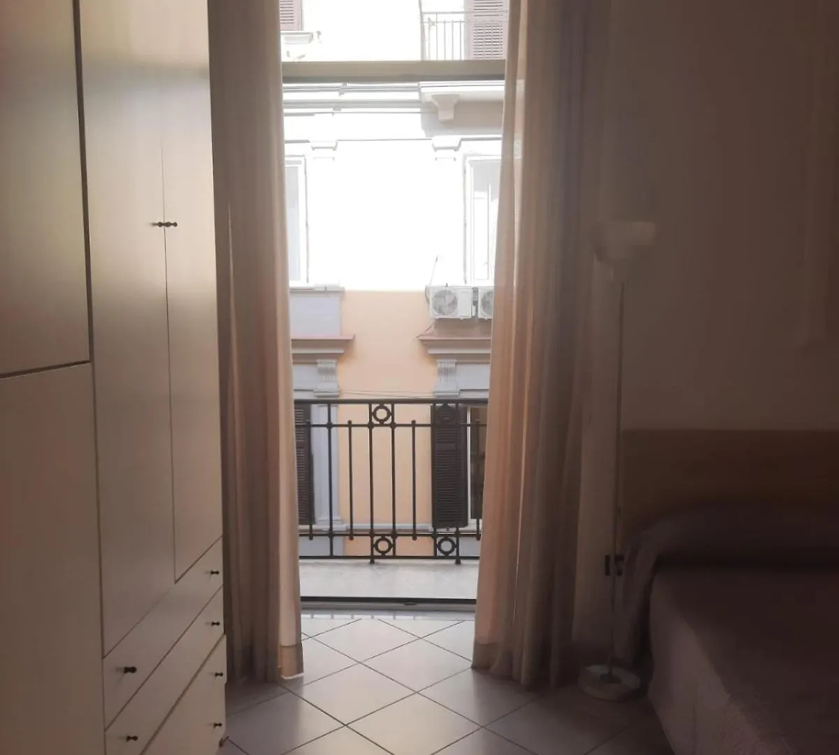 Ampio Appartamento In Centro Naples 0*,